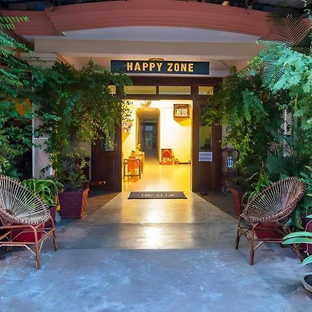 Happy Zone Hostel Siem Reap Exteriör bild