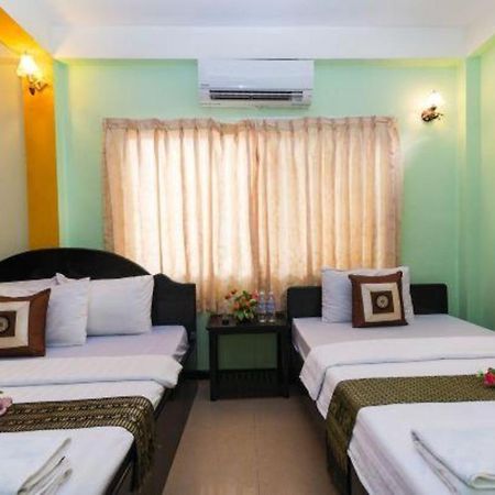 Happy Zone Hostel Siem Reap Exteriör bild