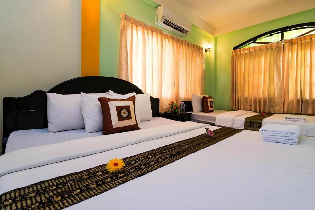 Happy Zone Hostel Siem Reap Exteriör bild