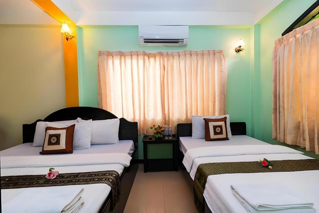 Happy Zone Hostel Siem Reap Exteriör bild