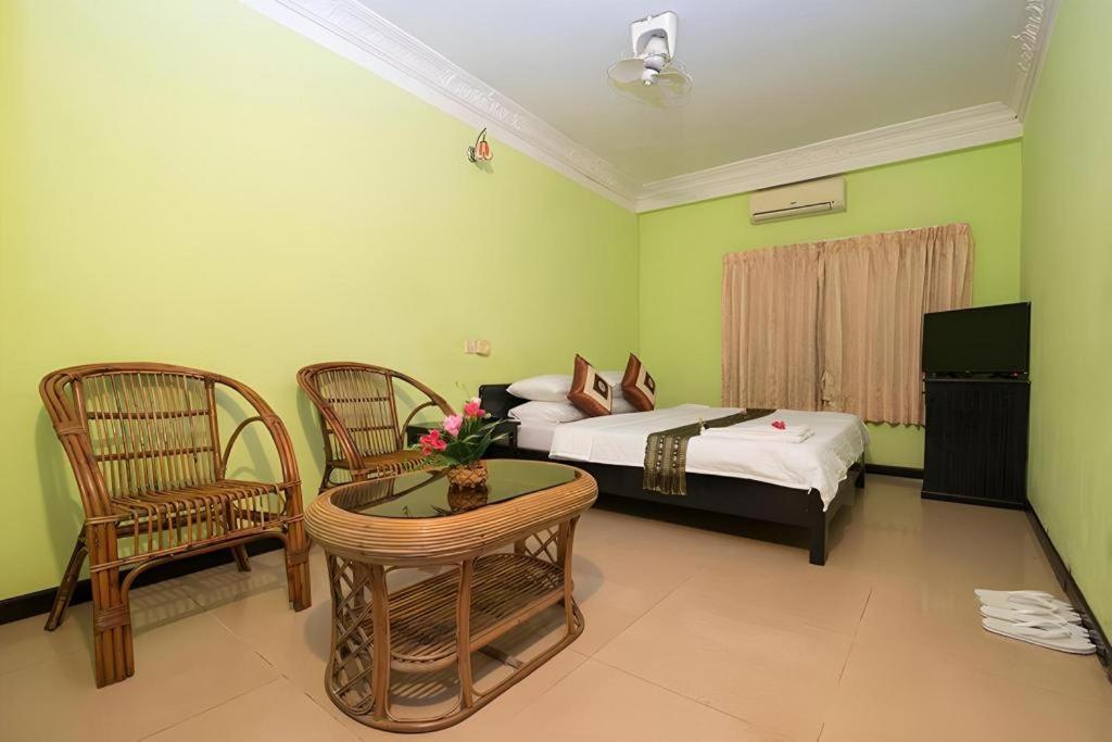 Happy Zone Hostel Siem Reap Exteriör bild