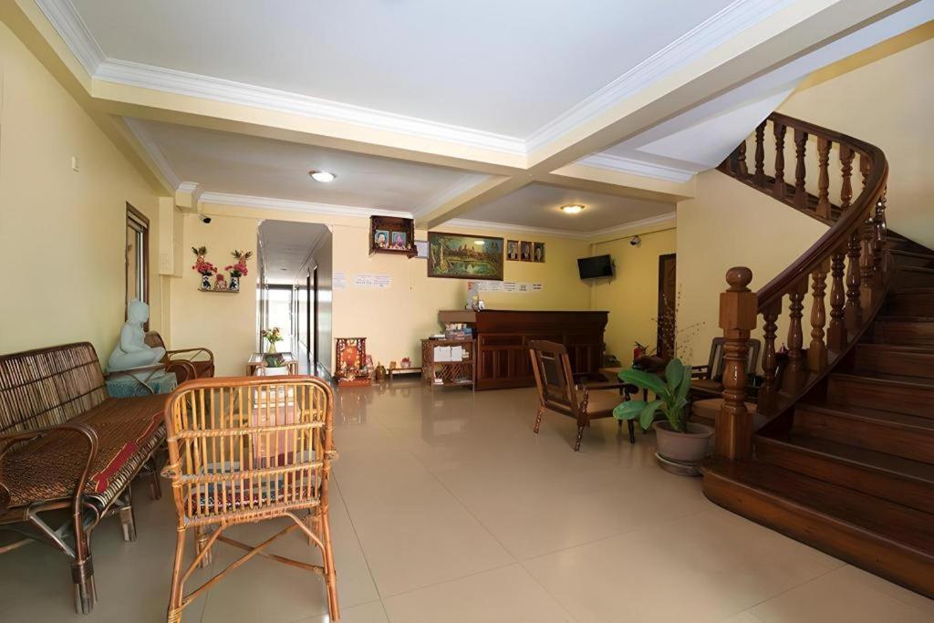 Happy Zone Hostel Siem Reap Exteriör bild