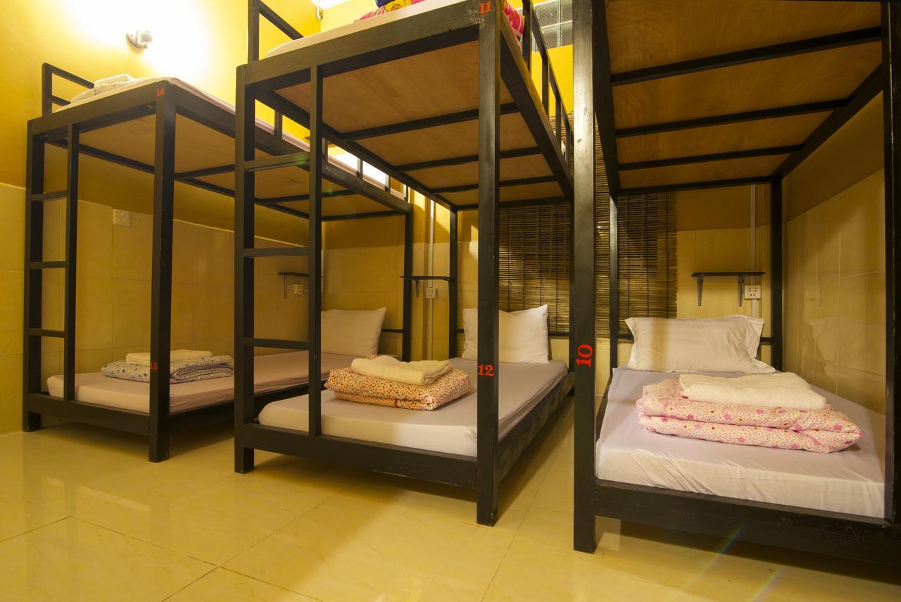 Happy Zone Hostel Siem Reap Exteriör bild